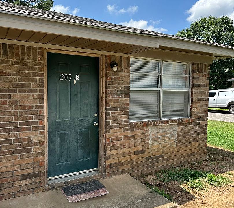 1st image of 209 N 37th St #C41385989