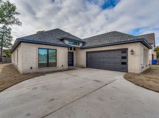 2915 Ames Rd, Lancaster, TX 75134