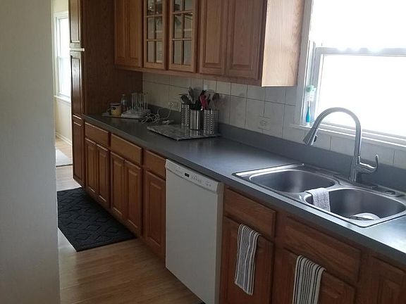 5th image of 3429 Hawthorne St
