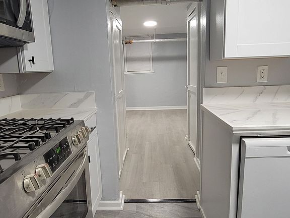 3rd image of 268 C St #C-6