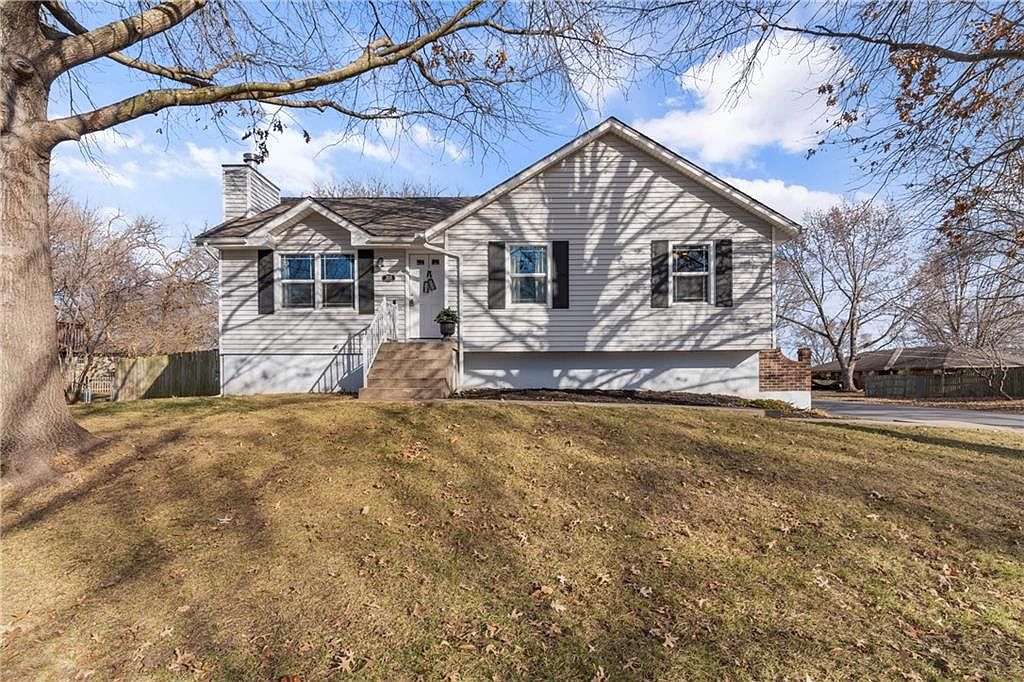 201 NW Garden St, Grain Valley, MO 64029 Zillow