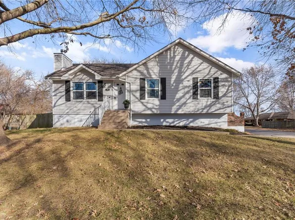 201 NW Garden St, Grain Valley, MO 64029