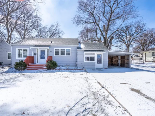 3124 Sheridan Ave, Des Moines, IA 50310
