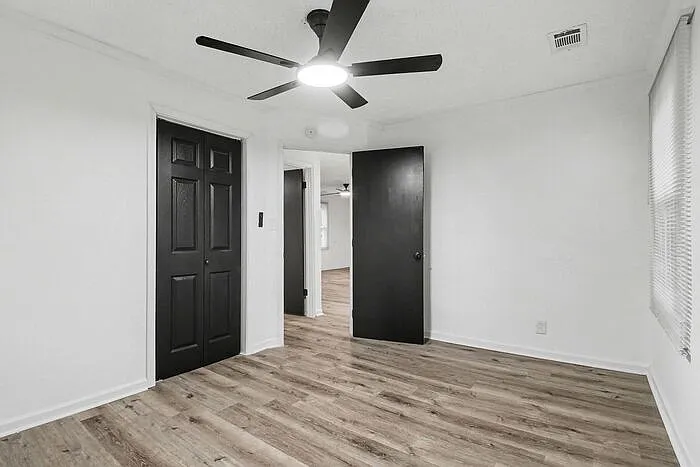 2160 Dowdell Dr — Photo 16