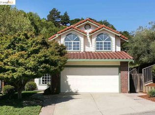 6430 Ridgewood Dr, Castro Valley, CA 94552