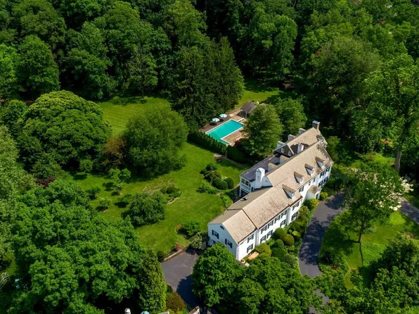 1118 Indian Creek Rd, Wynnewood, PA 19096