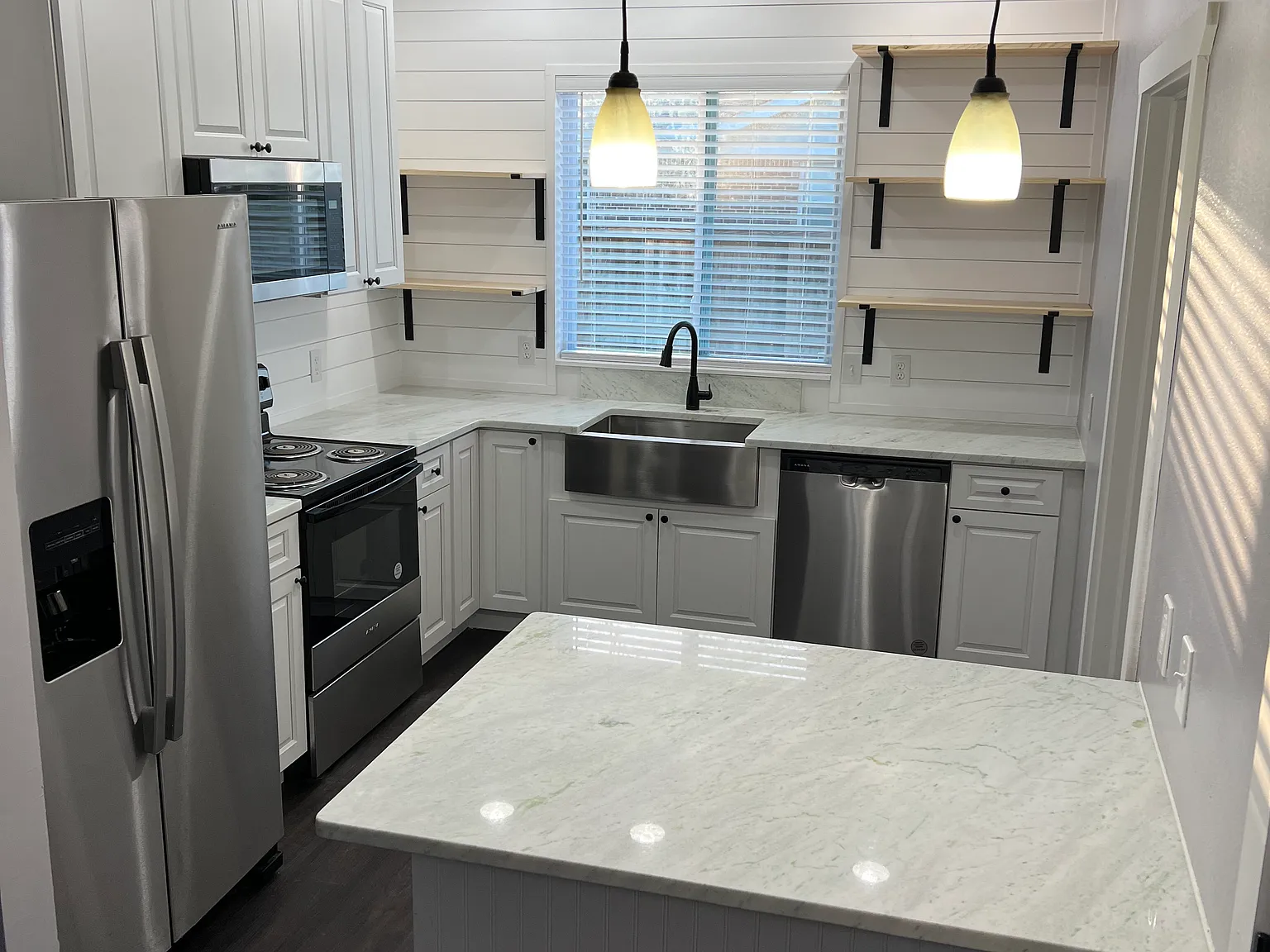 4 bed, 1625 sqft, $1,850 — Photo 1