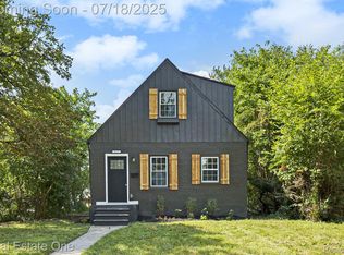 2111 Wiltshire Rd, Berkley, MI 48072