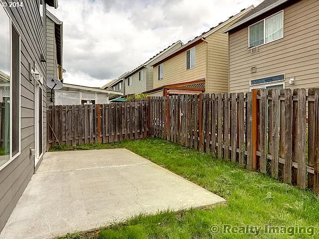 196 NW 209th Ave — Photo 13