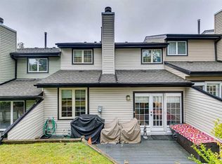 448 SE Strathcona Dr SW #22, Calgary, AB T3H 1M3