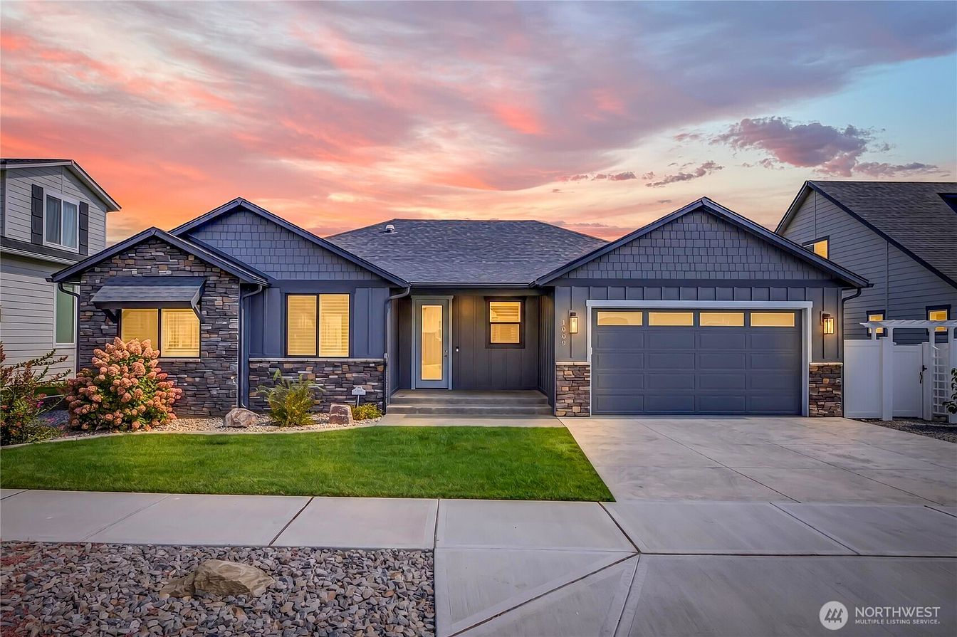 1st image of 1009 Mountain Springs Drive
