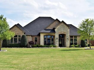 3240 McCarver Ct, Midlothian, TX 76065