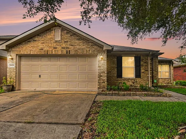 9430 Heflin Colony Dr, Sugar Land, TX 77498