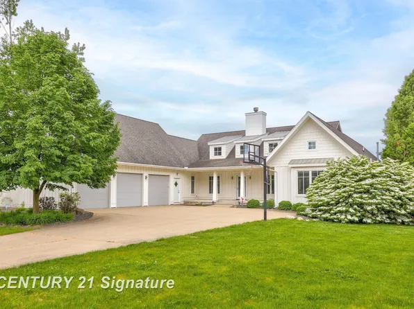 4199 Carmel Dr, Saginaw, MI 48603
