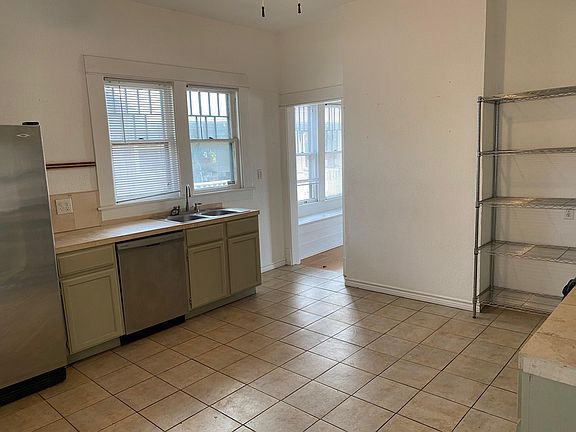 5th image of 111 Haynes Ave