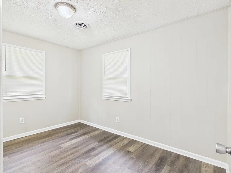 838 S Jones St #B — Photo 10