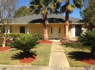 13521 Hollyridge Ave, Baton Rouge, LA 70817