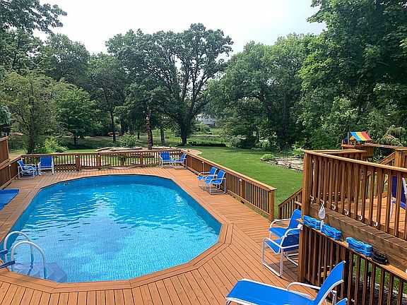 plenty of room for everyone