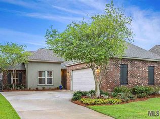 10557 Hill Pointe Ave, Baton Rouge, LA 70810