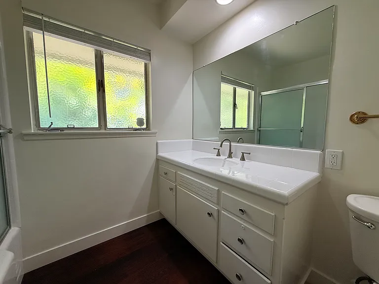 1240 Wellington Ave — Photo 22