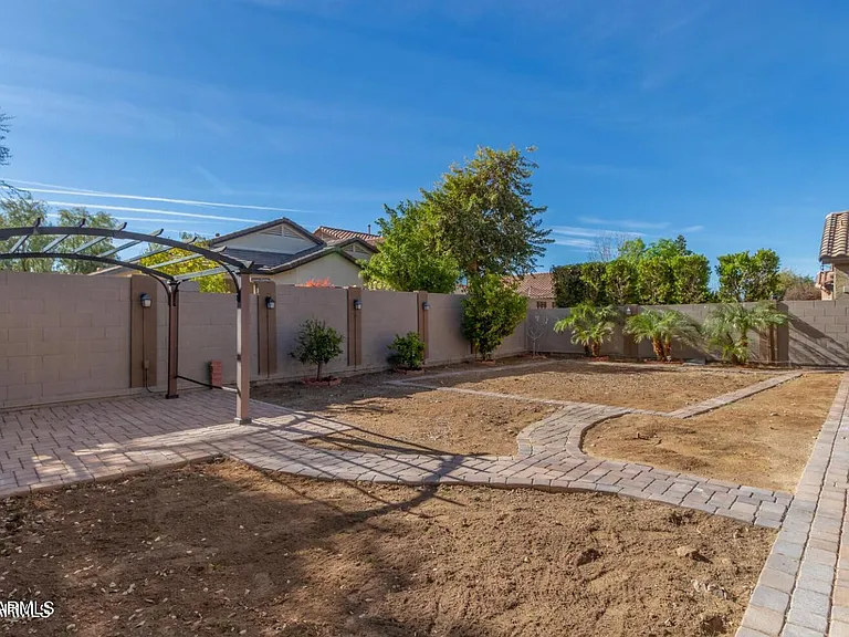 10763 W Cottontail Ln — Photo 30