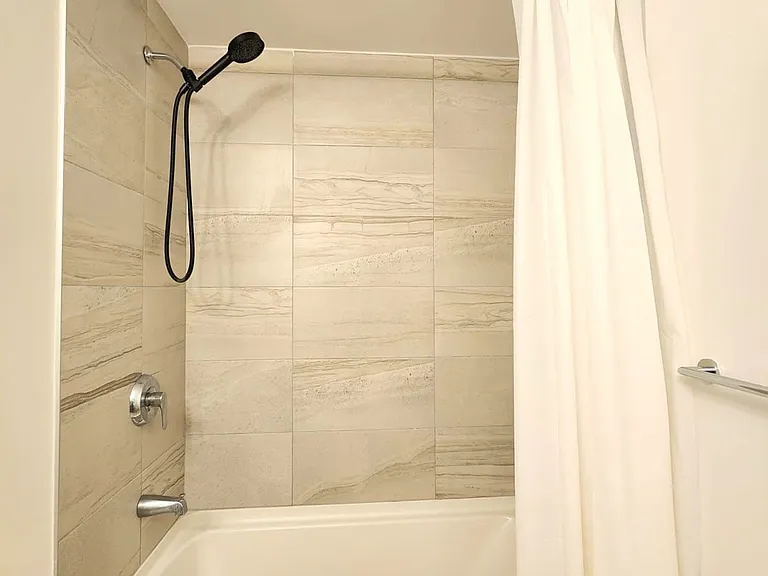 278 Buchanan Dr #809E — Photo 14