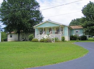 305 Patrick Dr, Springville, TN 38256