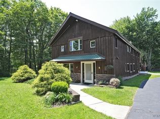 8758 Jennings Rd, Eden, NY 14057