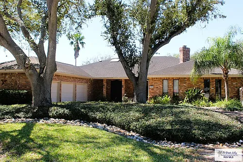 1301 Palm Valley Dr E Photo 1