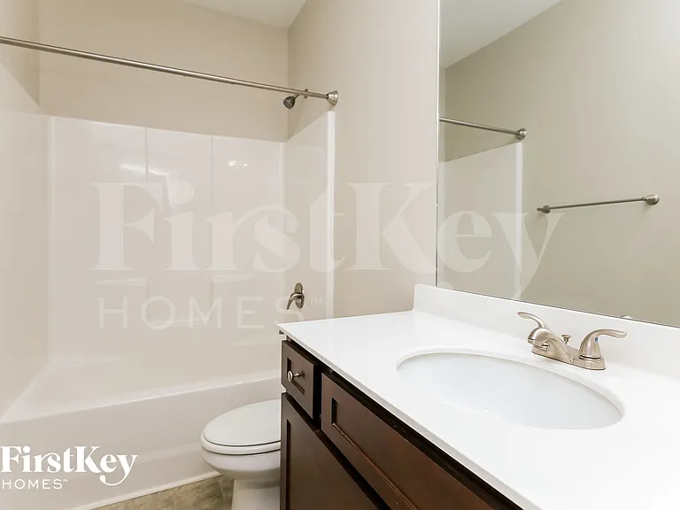 122 Candler Park Dr — Photo 11