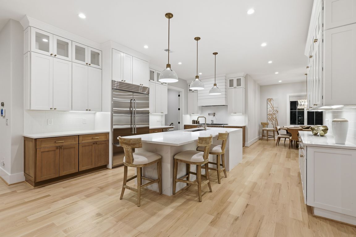 next background image