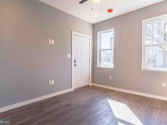 5th image of 2527 N Front St #1