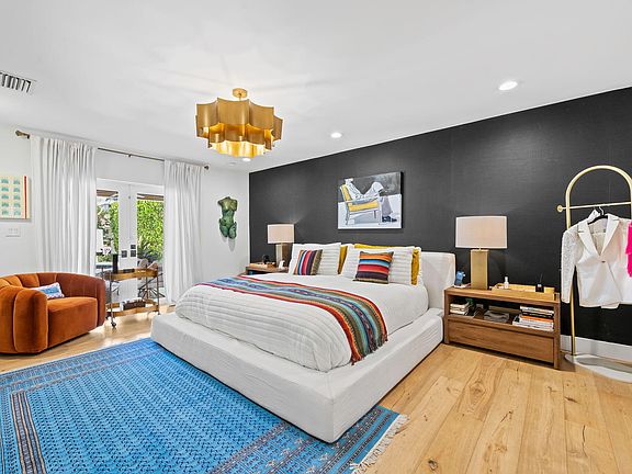 5th image of 3051 NE 46th Street