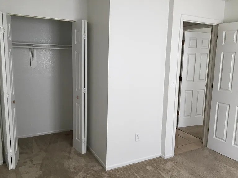 6612 Provincial Dr — Photo 2