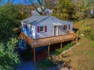 2002 Greenbrier Ave SE, Roanoke, VA 24013