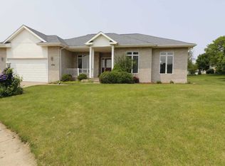 2117 W Brenyn Ct, Dunlap, IL 61525