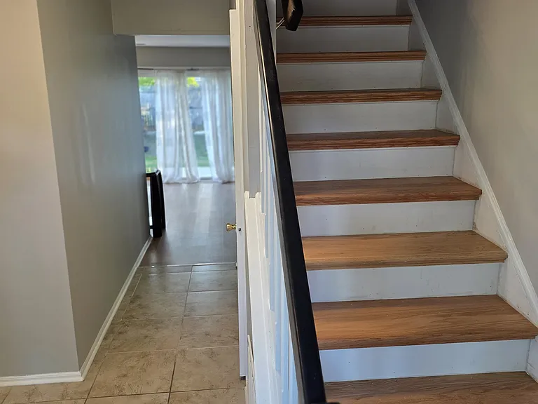 3904 Elberta Ln — Photo 6