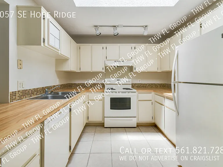 9057 SE Hobe Ridge Ave — Photo 5