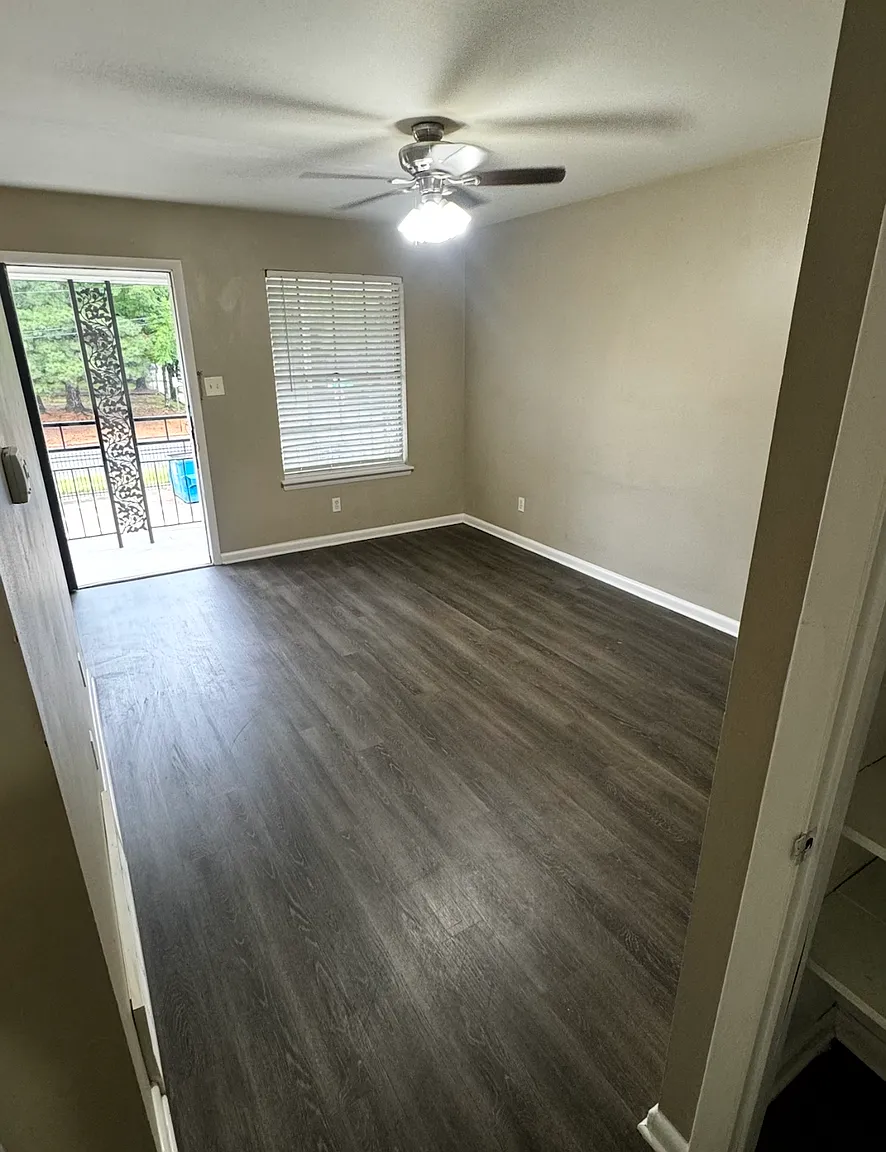 2 Bed/1.5 Bath at 2201 Scott St, Little Rock — Photo 4