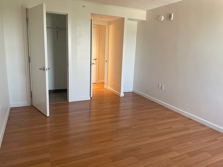 293 Harvard St #2 — Photo 8