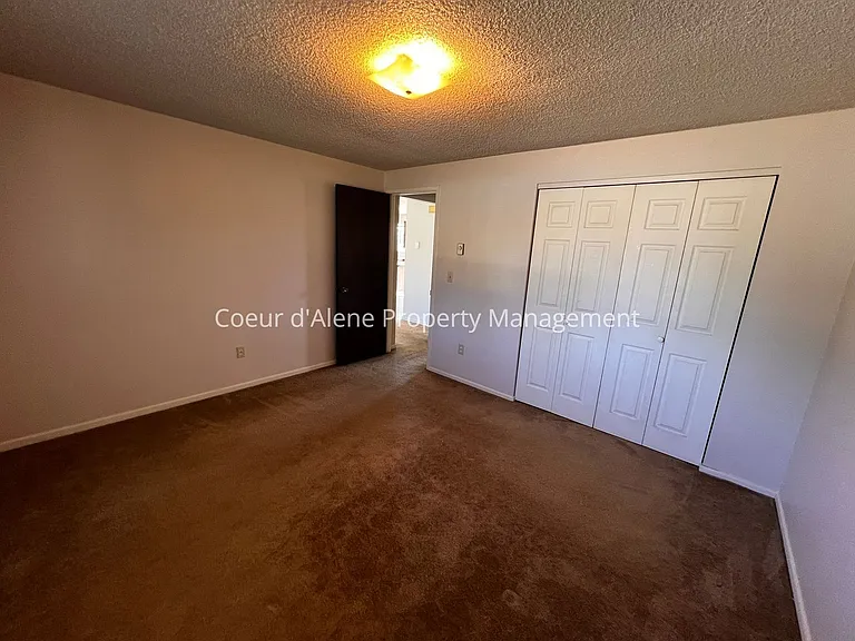 500-10 W Golden Sun Ct — Photo 10