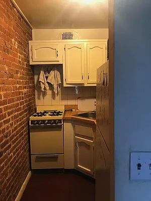 Rented by Aimee Grodanz, LREB | media 4