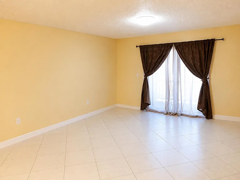 4116 NW 88th Ave #207 — Photo 4