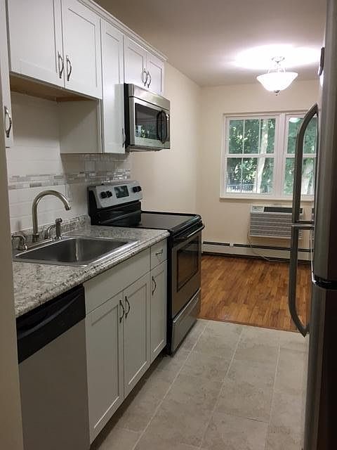 1st image of 56 Kenwood Dr APT 3