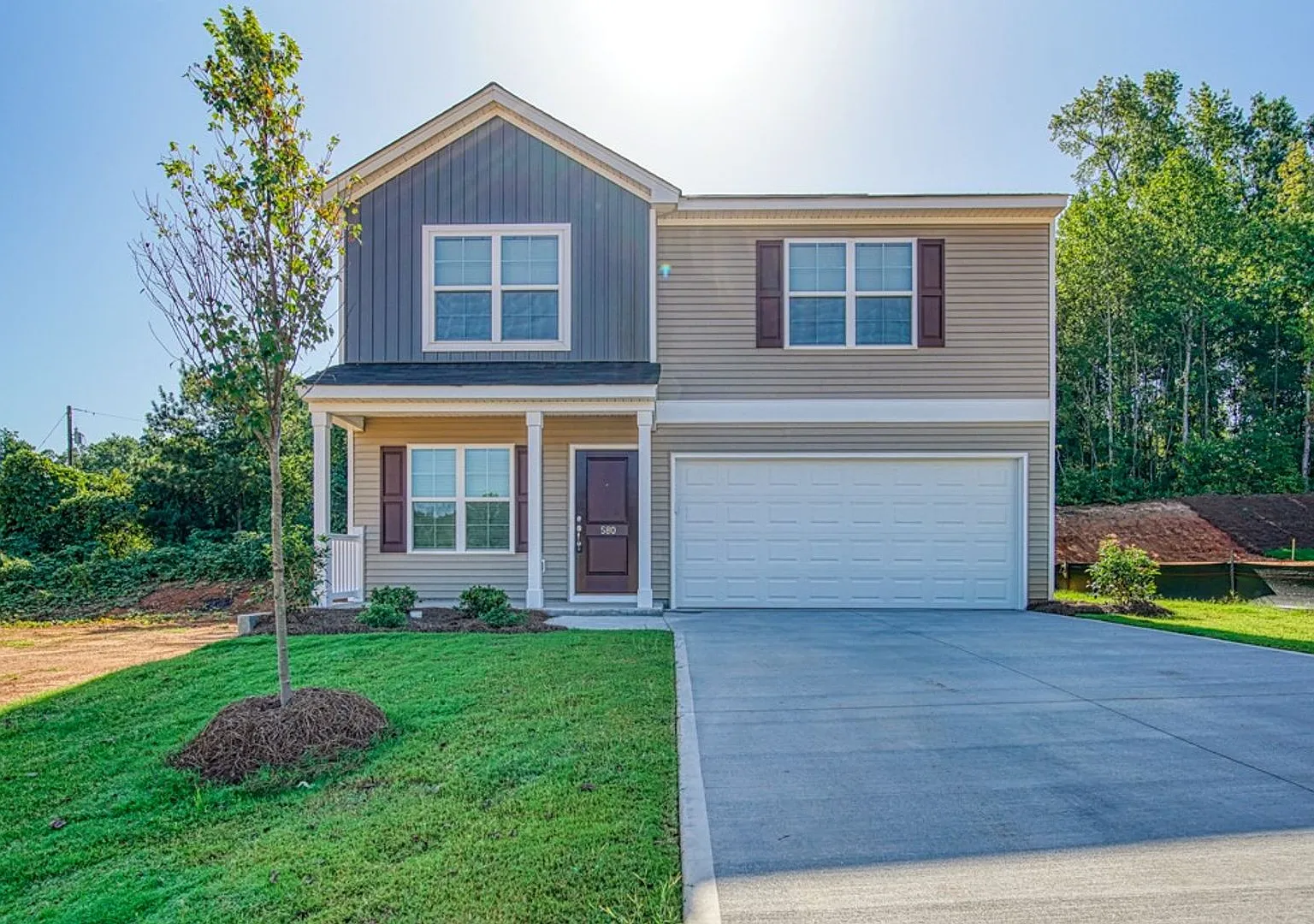 4 BR, 2.5 BA, 2 Car Garage, Boiling Springs School District 2 — Photo 3