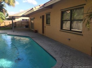 15921 Huntridge Rd, Davie, FL 33331