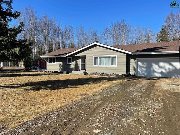 2nd image of 1067 Vincent Ct