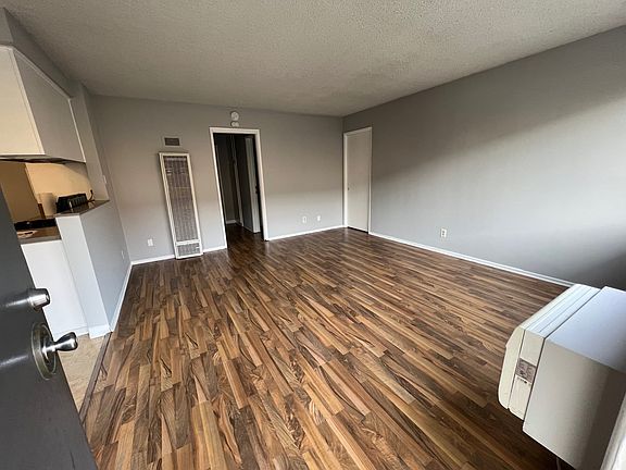 3rd image of 8111 Stewart And Gray Rd #3/4