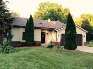 145 Oak Ridge Dr, Caro, MI 48723