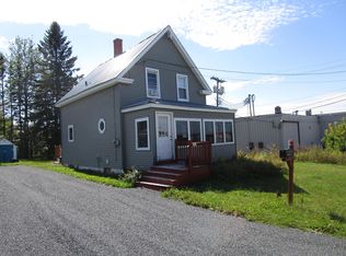 10 Pleasant St, Presque Isle, ME 04769